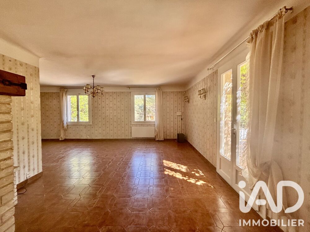 Vente Maison Vente Maison traditionnelle 8 pièces Rustrel