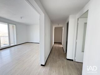  Appartement à louer 4 pièces 74 m² Saint-raphaël