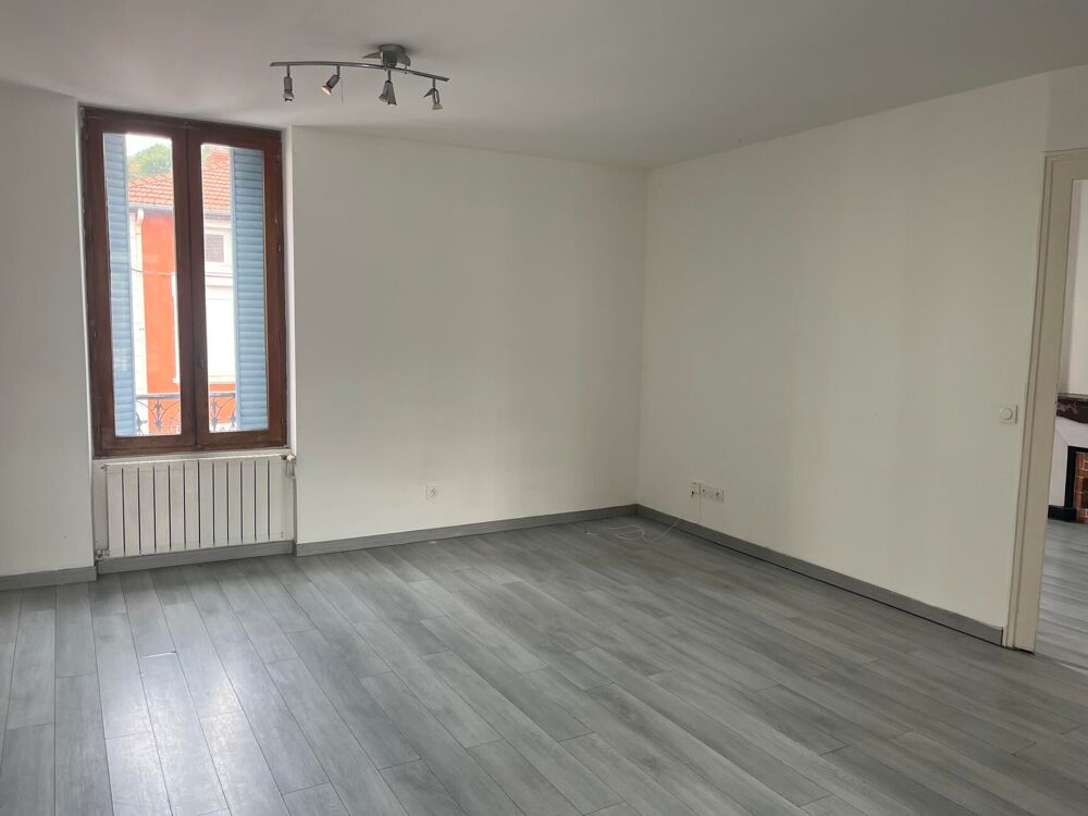 Location Appartement T3 14 rue du 1er mai Rive de Gier Rive-de-gier