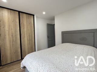  Appartement à louer 4 pièces 77 m²