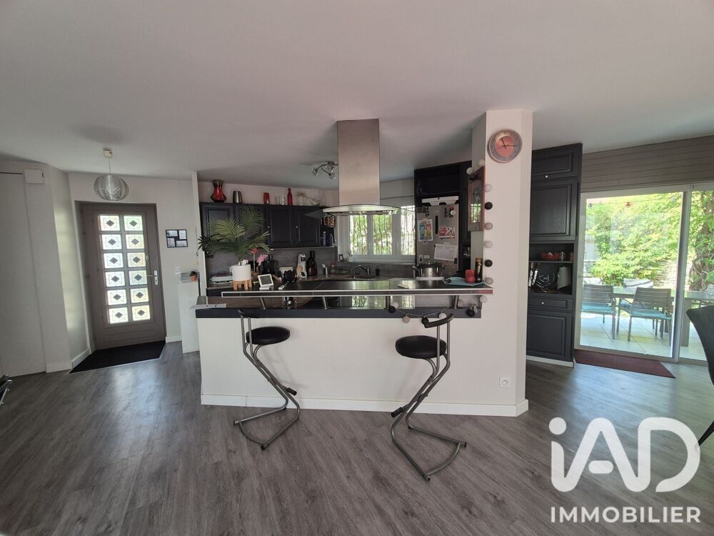 Vente Maison Vente Maison d'architecte 7 pièces Montéléger