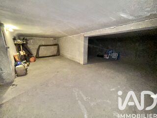  Parking / Garage à vendre 68 m²