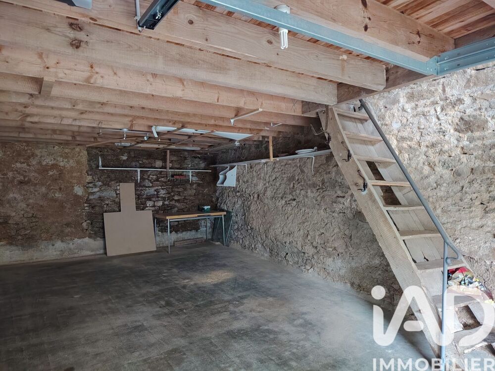 Vente Parking/Garage Vente Garage 84 m&sup2; Saint-nicolas-du-pélem