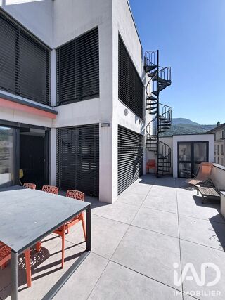  Appartement à vendre 5 pièces 151 m²