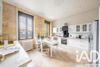  Maison à vendre 15 + pièces 680 m²
