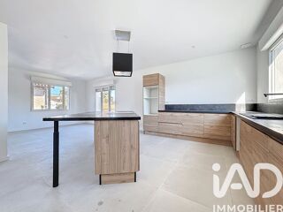  Immeuble à vendre 240 m²