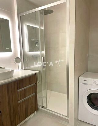  Appartement à louer 3 pièces 72 m²