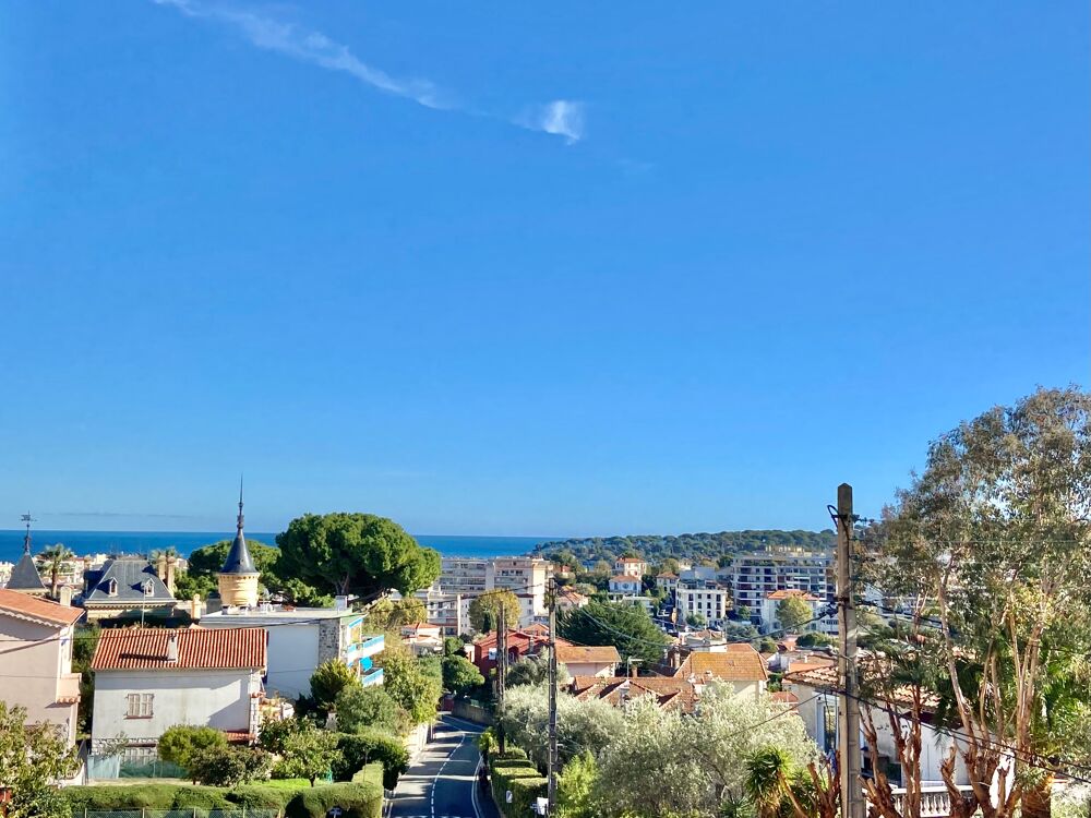 Appartement 3 pièces 115 m² · à Antibes · 115 m² · 560 000 €