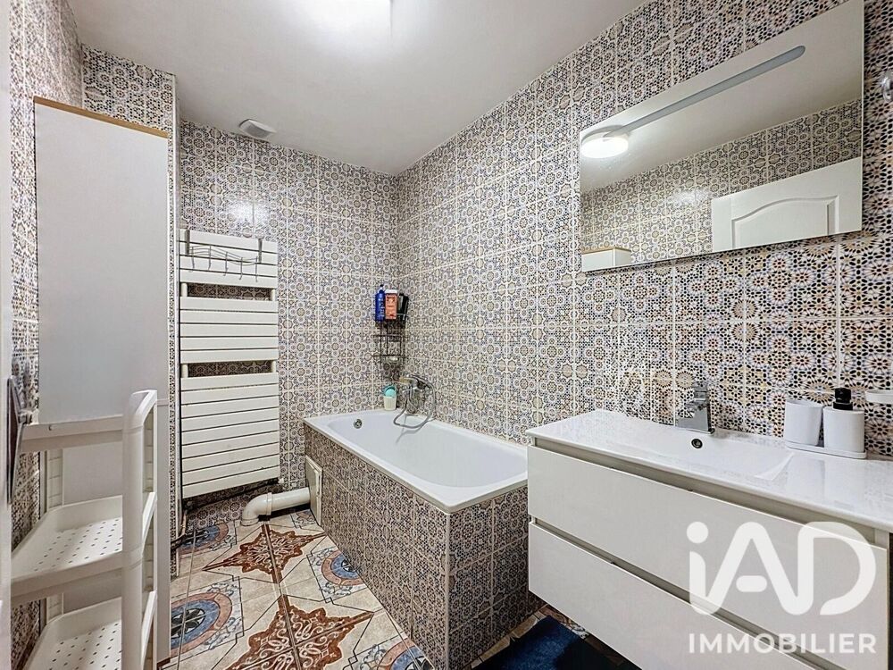 Vente Maison Vente Maison de ville 7 pièces Moirans-en-montagne