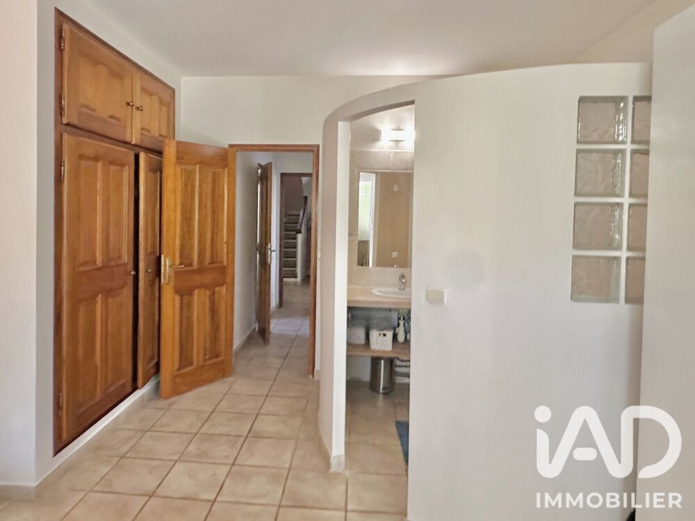 à vendre  Maison La Cadière-d'Azur (83740)