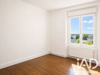  Appartement à louer 3 pièces 77 m²