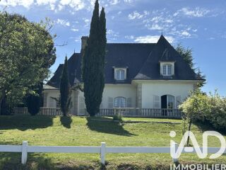  Maison à vendre 8 pièces 214 m²