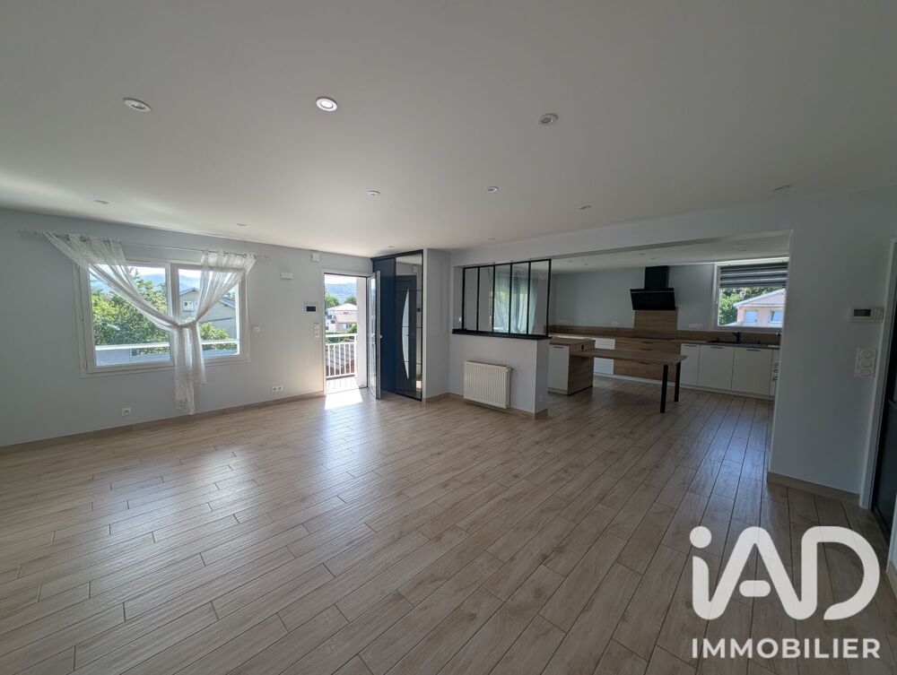 Vente Maison Vente Maison traditionnelle 10 pièces Géovreisset