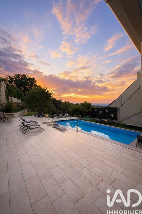  Vente Maison Maison - 7 pi�ce(s) - 200 m�