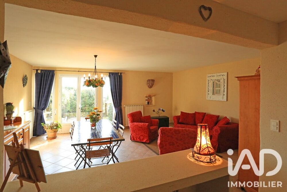 à vendre  Maison Murs (84220)