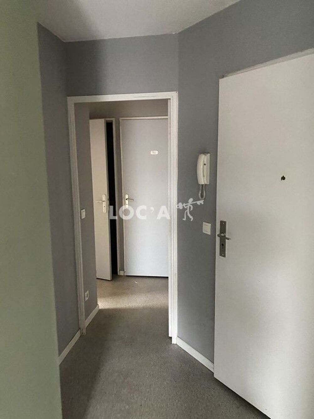 550€CC / Mois A SAISIR!! GRAND TROU chambre meublée ttes....