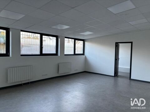   Location Local d'activités 305 m&sup2; 