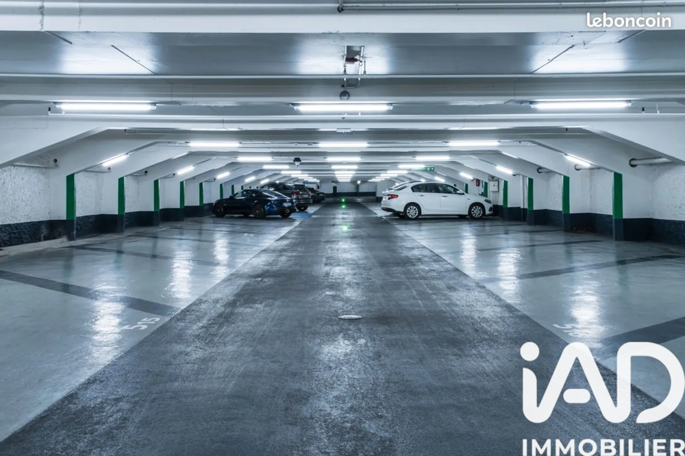 Vente Parking/Garage Vente Parking 12 m&sup2; Paris 9