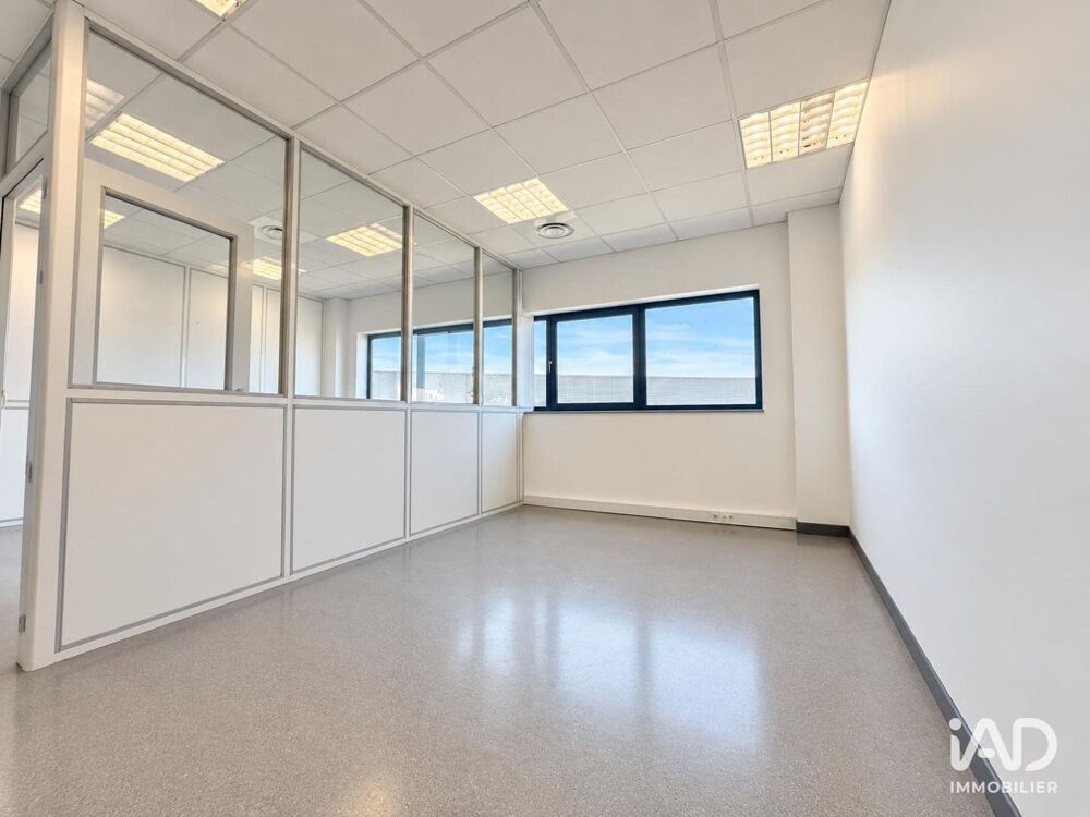   Location Bureaux 157 m&sup2; Fèves