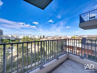 Appartement à louer 4 pièces 82 m²