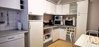  Appartement à louer 3 pièces 89 m²