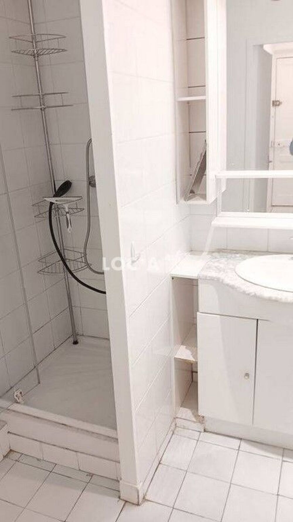 990€ CC / Mois A SAISIR DE SUITE !! CUSSET SPACIEUX f2 ....