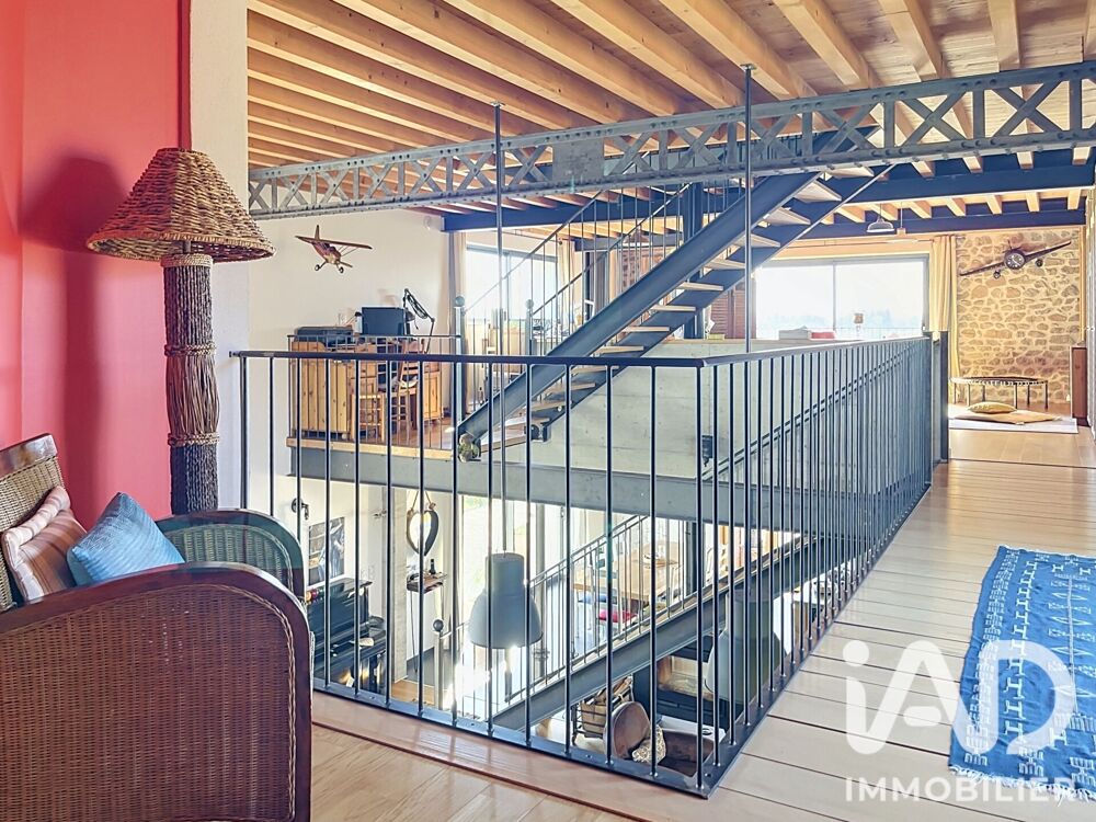 à vendre  Maison Saint-Clément-les-Places (69930)