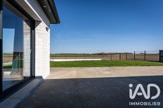  Maison à louer 9 pièces 270 m²
