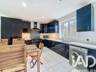  Maison � vendre 8 pi�ces 209 m�