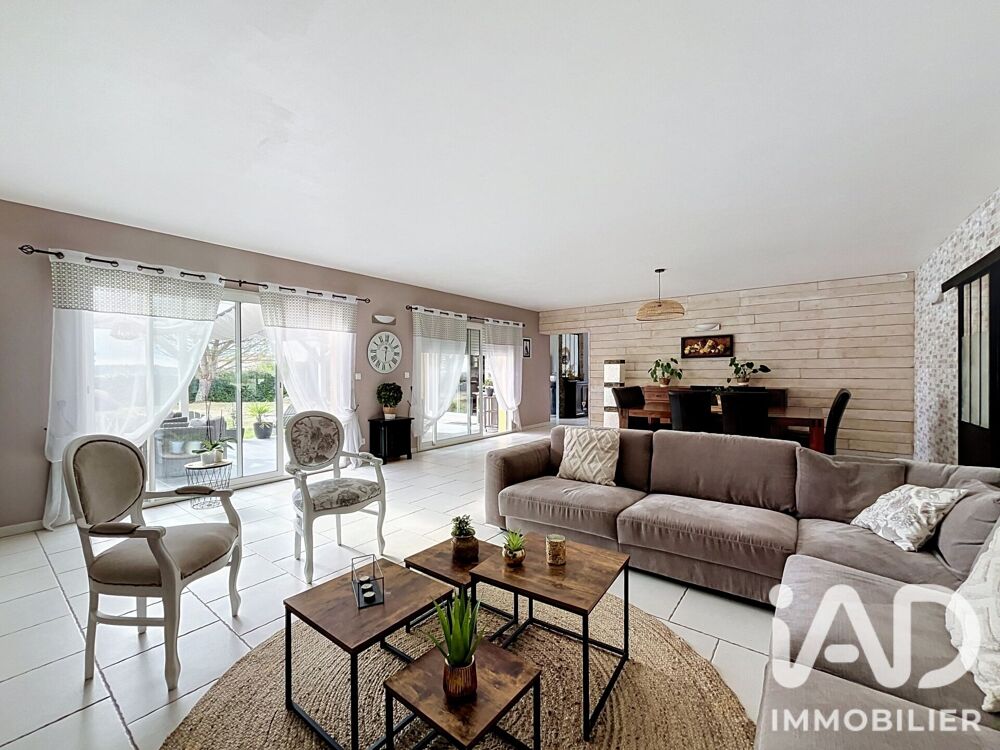 Vente Maison Vente Maison traditionnelle 8 pièces Moirax
