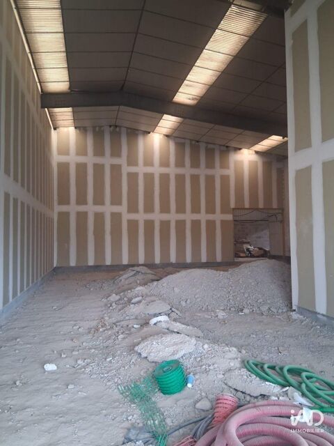   Vente Murs commerciaux 207 m&sup2; 