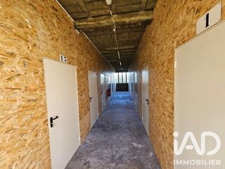  Immeuble à vendre 950 m²