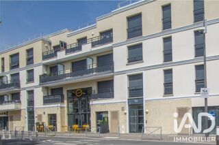  Appartement à louer 4 pièces 84 m²