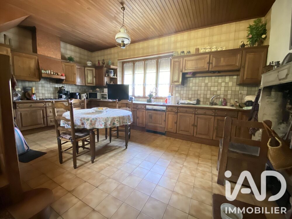 Vente Maison Vente Maison/villa 9 pièces Javerlhac-et-la-chapelle-saint-robert