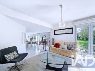  Maison � vendre 8 pi�ces 217 m�