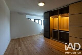  Appartement à louer 2 pièces 90 m²