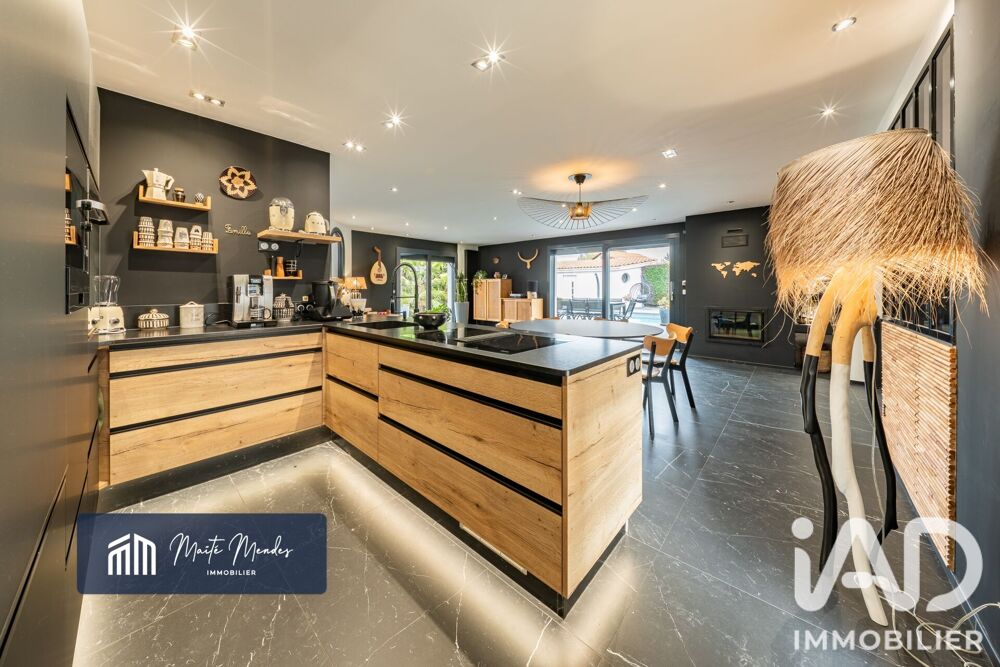 à vendre  Maison Saint-Marcellin-en-Forez (42680)