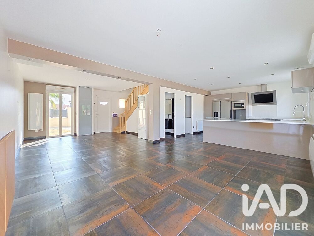Vente Maison Vente Maison/villa 6 pièces Saint-fargeau-ponthierry