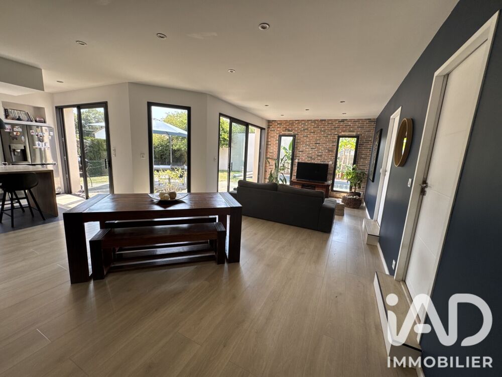 Vente Maison Vente Maison d'architecte 4 pièces Pont-saint-martin