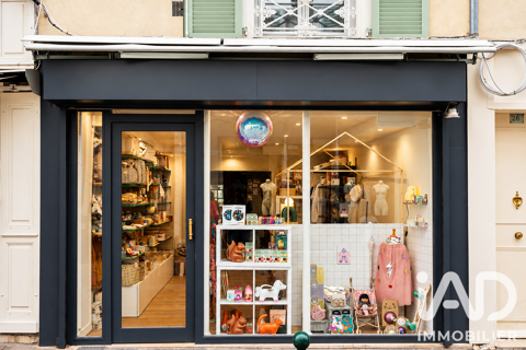 Vente Local commercial 28 m&sup2; 67000 77300 Fontainebleau