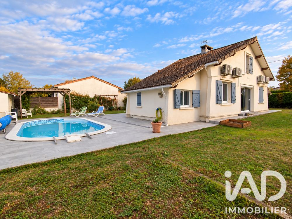 Vente Maison Vente Maison traditionnelle 7 pièces Carignan-de-bordeaux