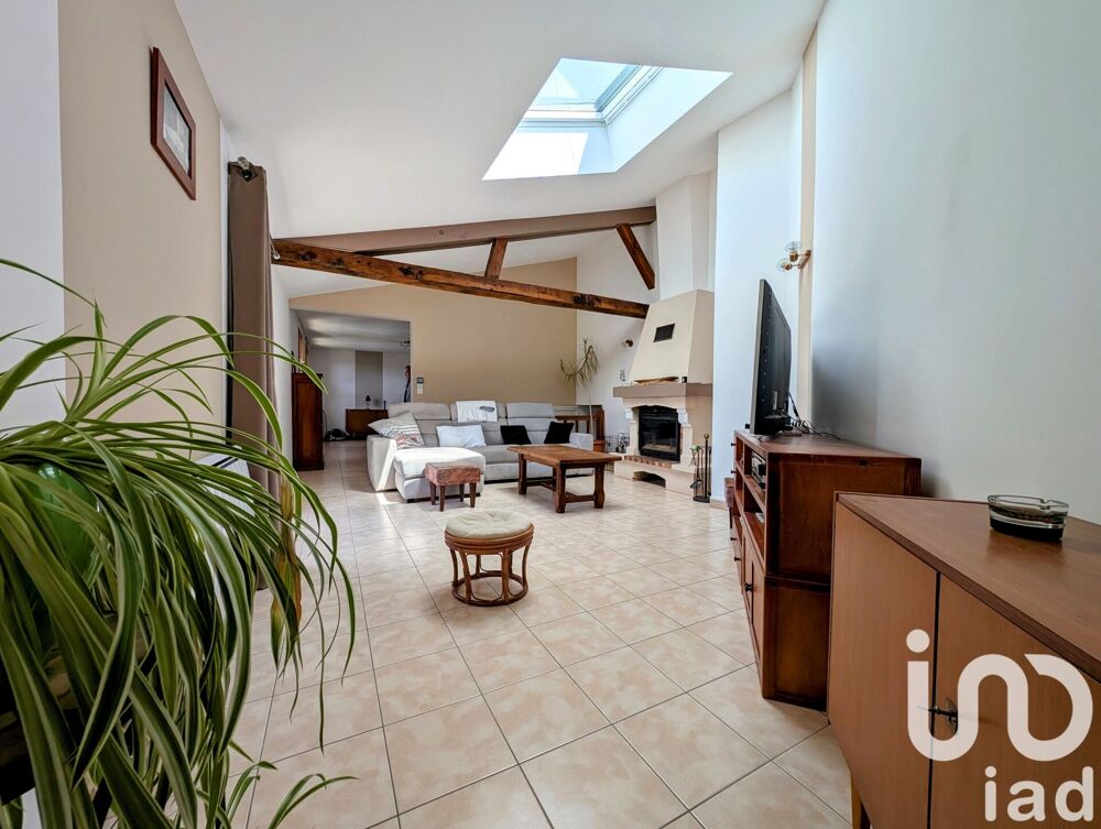 Vente Maison Vente Maison de village 6 pièces Yvre-le-polin