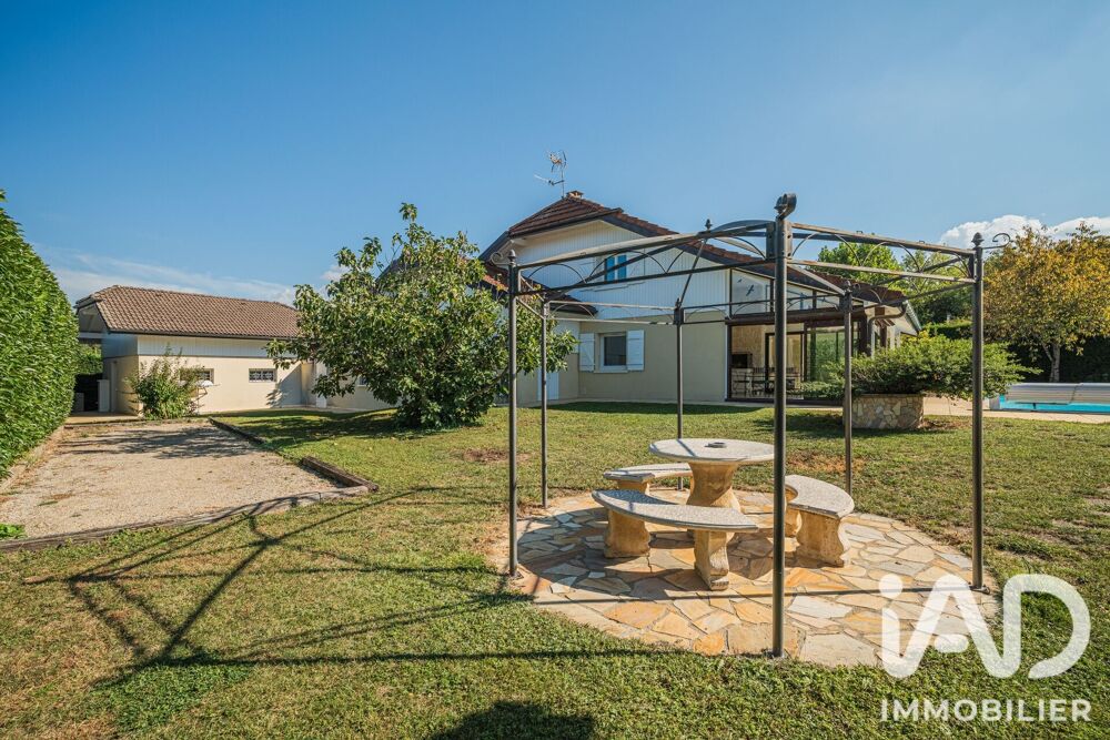 à vendre  Maison Pers-Jussy (74930)