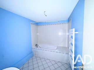  Immeuble à vendre 3 pièces 379 m²