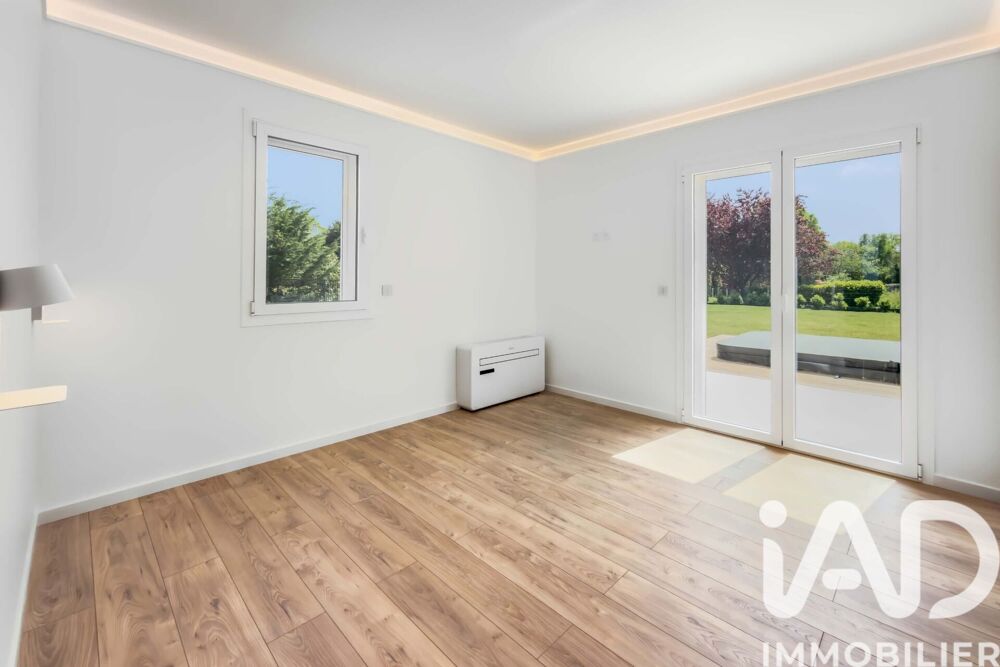 à vendre  Maison Équemauville (14600)