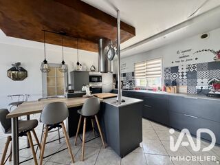  Maison à vendre 8 pièces 205 m²
