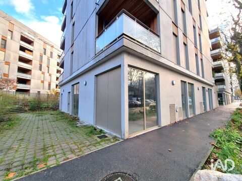   Location Boutique/Local commercial 120 m&sup2; 