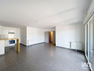  Appartement à louer 4 pièces 92 m²