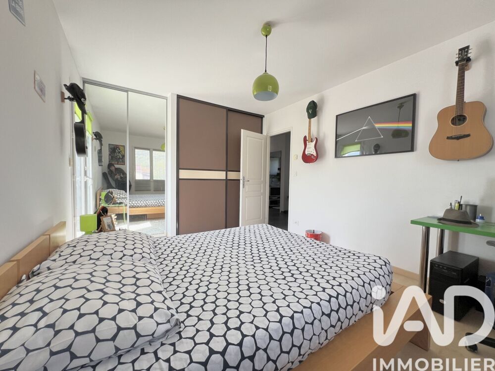 à vendre  Maison La Buisse (38500)