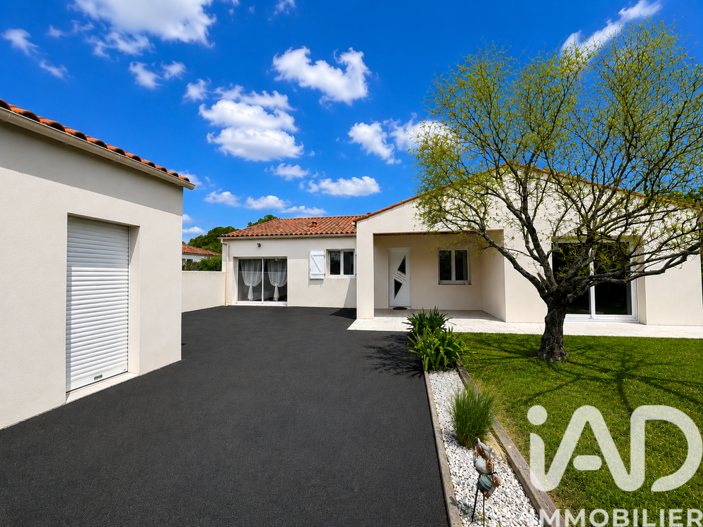 Vente Maison Vente Maison/villa 6 pièces Ardillières
